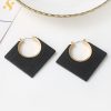 Cercei din lemn, forma patrat, Negru, 4.7x5.5 cm - Seturi Cercei - Mercaton Store