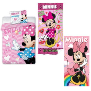 Set Minnie Mouse 3 in 1 , Lenjerie de pat cu Husa pentru pilota, 1 fata de perna si 2 prosoape 70 x 140 cm, Roz
