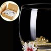 Set 4 piese Mercaton Fleur-de-Lis, Cana termorezistenta cu capac, lingurita si farfurie,lucrate manual, 330 ML - Cadouri Diverse - Mercaton Store