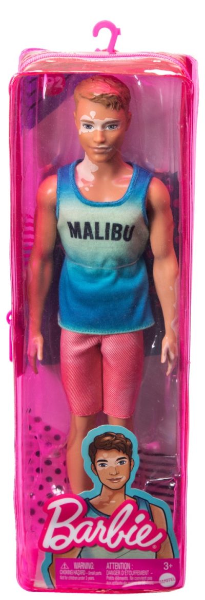 BARBIE PAPUSA BAIAT FASHIONISTAS CU MAIOU BARBIE PAPUSA BAIAT FASHIONISTAS CU MAIOU