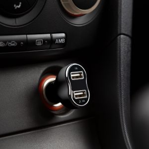 Incarcator auto bricheta 2 porturi USB 12-24V 2.1A adaptor masina universal negru
